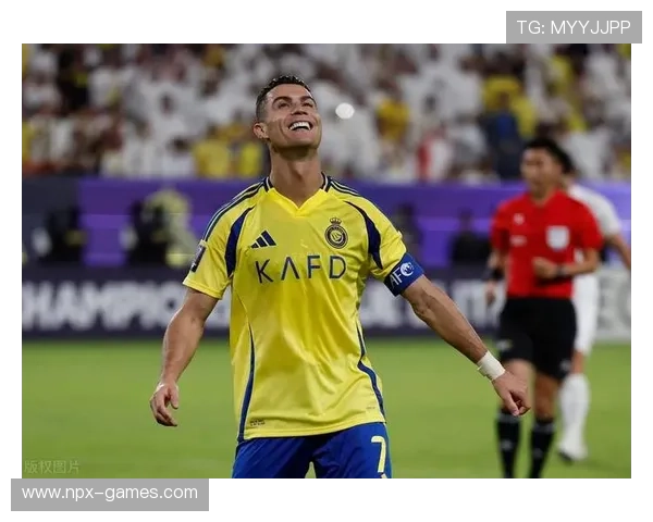 内马尔盛赞C罗：时代标杆仍在进化