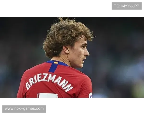 Griezmann训练场专注力惊人，展现职业球员顶级态度